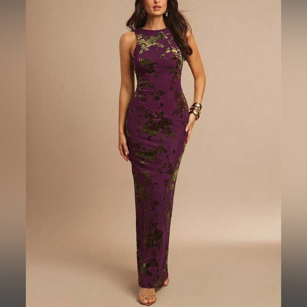 Burgundy Floral Sheath Dress - Picture 4 of 6